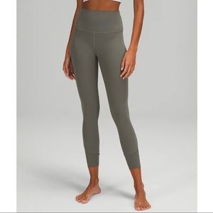 NWT LULULEMON HR ALIGN PANT 25” *Scallop 2